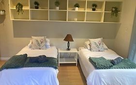 Cozy Garden Guest Suite In Charming Claremont